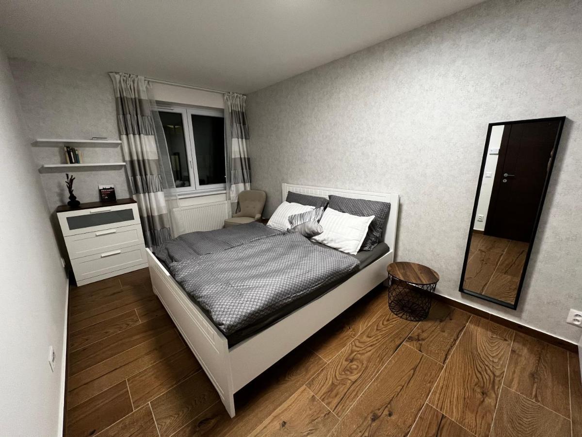 Apartman U Satoshiho Olomouc Bagian luar foto